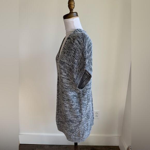 VINCE SHORT SLEEVE KNIT SWEATER V NECK TUNIC GRAY MEDIUM - Picture 7 of 9